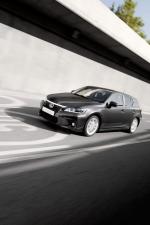 Lexus CT200h 2010 года